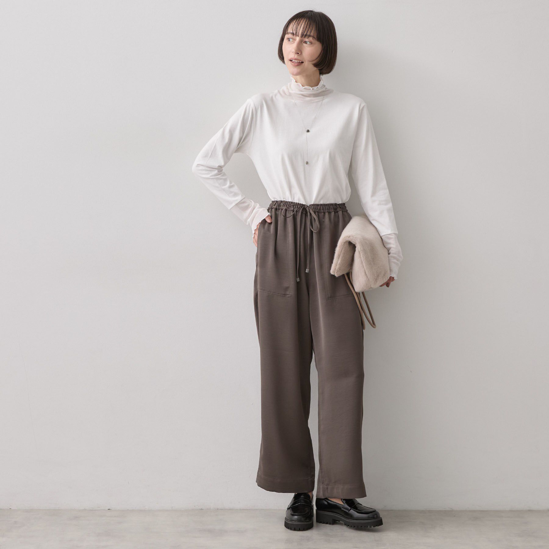 Dessin「【秋のレイヤードアイテム/洗える】シアー切り替えタートルプルオーバー」|Tシャツ・カットソー|