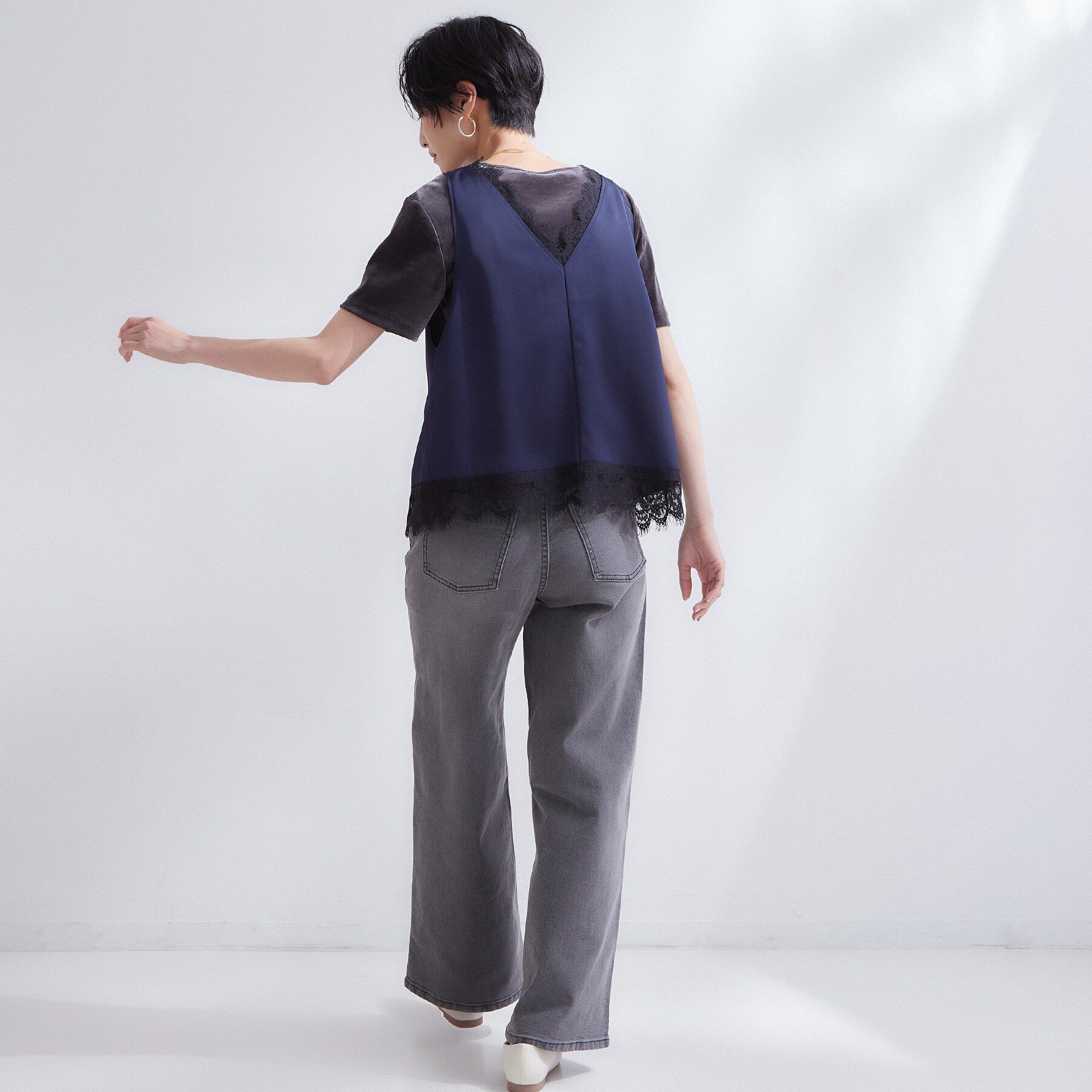 OPAQUE.CLIP「サテンレース ベスト風ブラウス【洗濯機OK】」|シャツ・ブラウス|