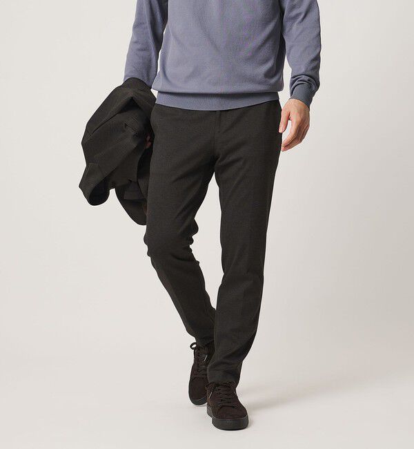 UNITED ARROWS「シャークスキン ノープリーツ テーパードスラックス UA COZY ウォッシャブル 2WAYストレッチ」|スラックス|