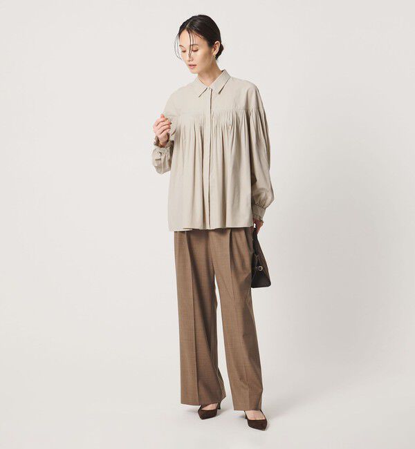 UNITED ARROWS「パールライク ボタン タック フレア ブラウス」|シャツ・ブラウス|