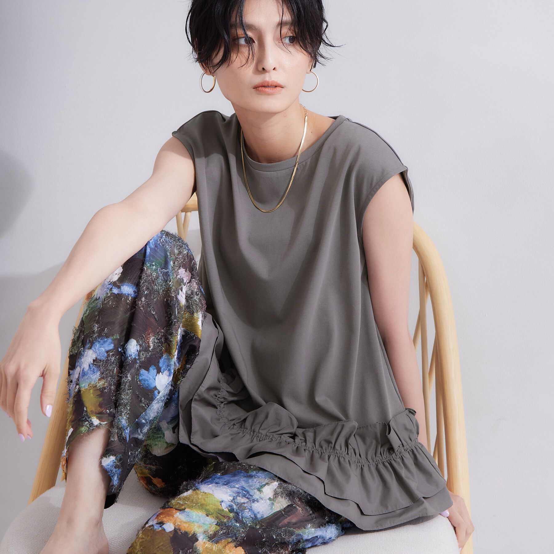 OPAQUE.CLIP「裾フリルドッキングカットソー【洗濯機OK】」|Tシャツ・カットソー|チャコールグレー(0