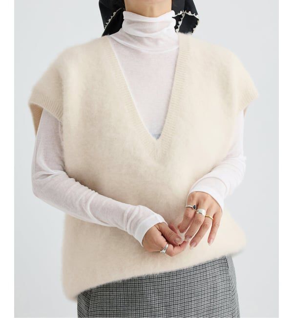 IENA LA BOUCLE「IENA LA BOUCLE フォックス カシミヤ V ベスト」|ベスト・ジレ|ホワイト