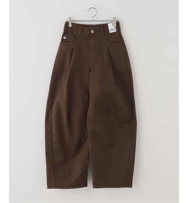U by SPICK&SPAN「SOMETHING / サムシング HANA TUCK CURVE TAPERED」|チノ|