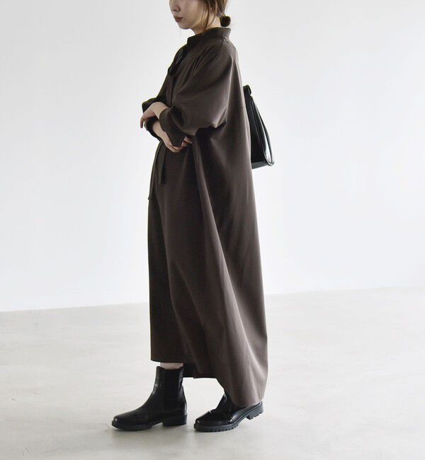 quaranciel「《予約》〈洗濯機可能〉スタンドカラー リボンタイ スキッパー ボリューム ロング ワンピース」|ワンピース|
