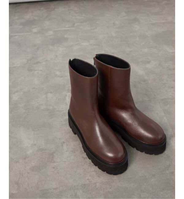 VERMEIL par iena「《追加予約》CAMINANDO カミナンド 別注 ウシロZIPブーツ」|ショートブーツ|