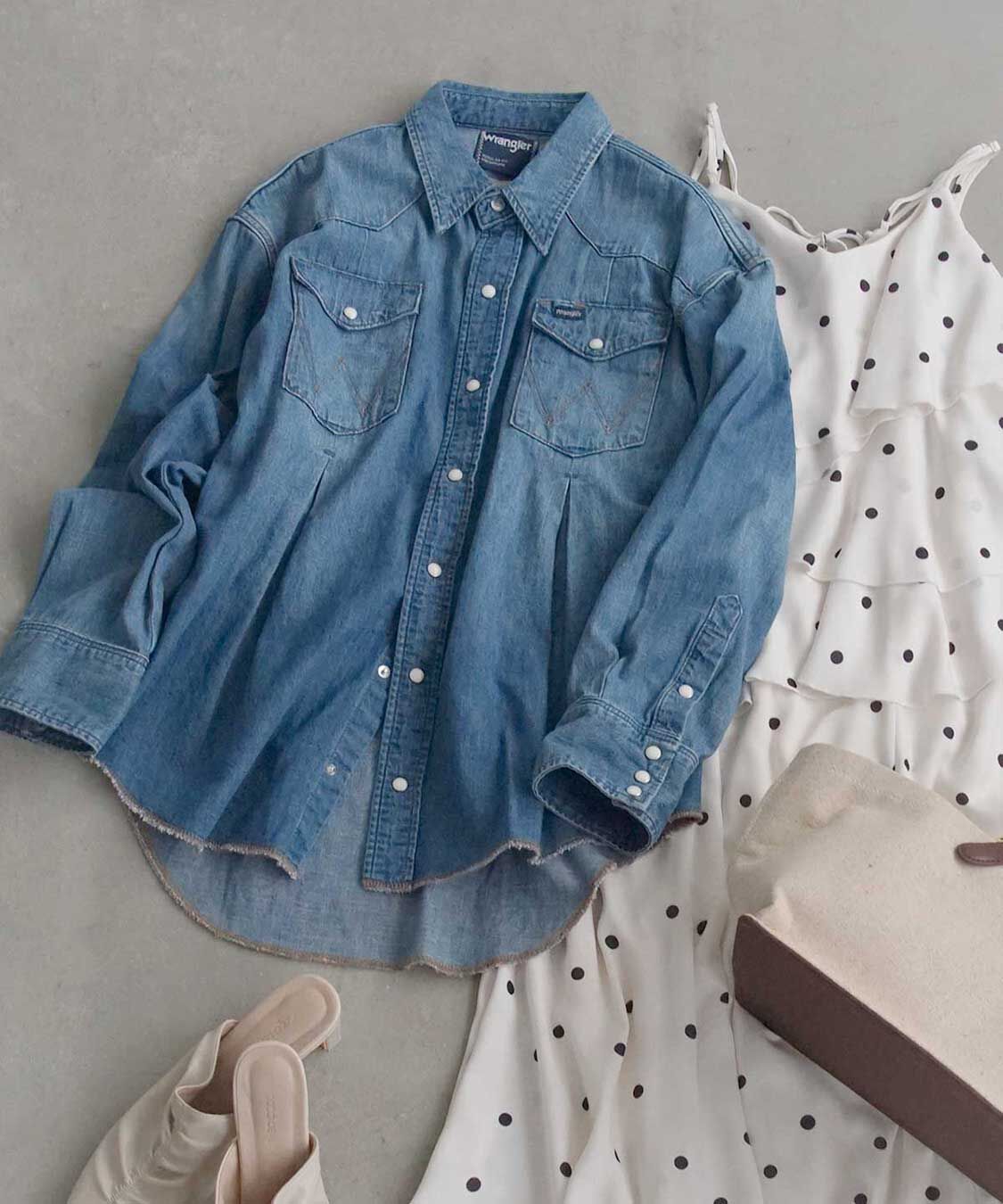 COCO DEAL「《COCO DEAL/Wrangler》ウエストタックデニムシャツ」|シャツ・ブラウス|