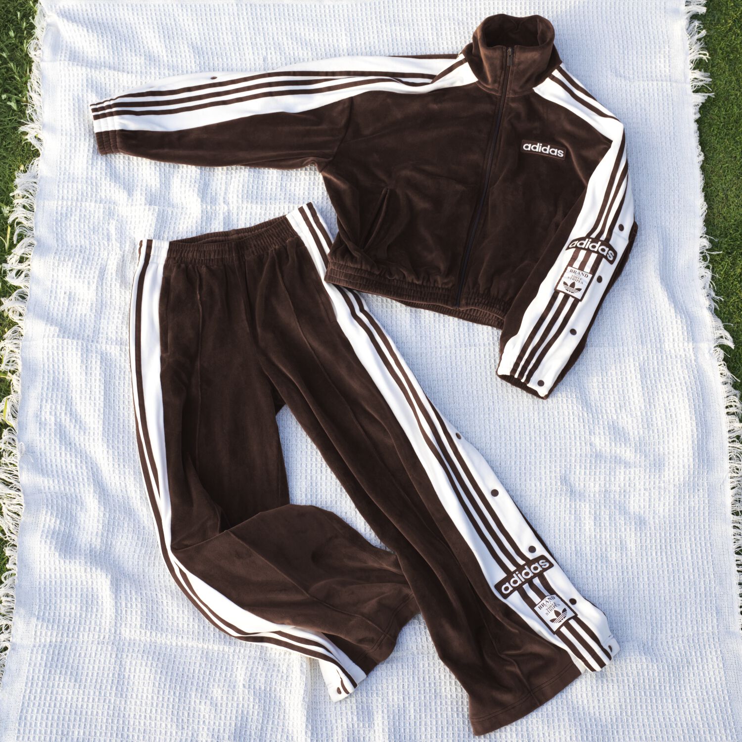 adidas「【ADIDAS ｳｪｱ】W ADIBREAK VELOUR TP」|チノ|