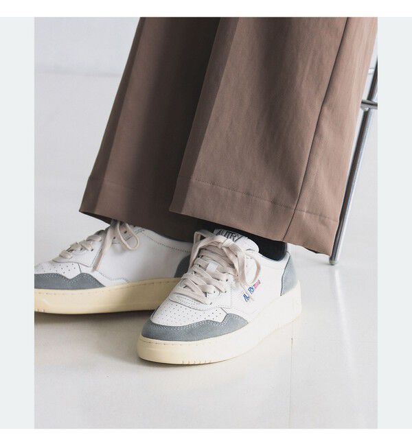 BEAMS SELECTION for WOMEN「AUTRY / MEDALIST LOW レザースエード コンビ スニーカー」|スニーカー|