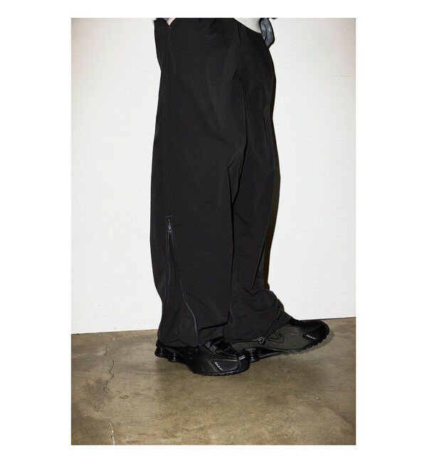 BEAMS「BEAMS|テック 2WAY イージーパンツ」|チノ|BLACK