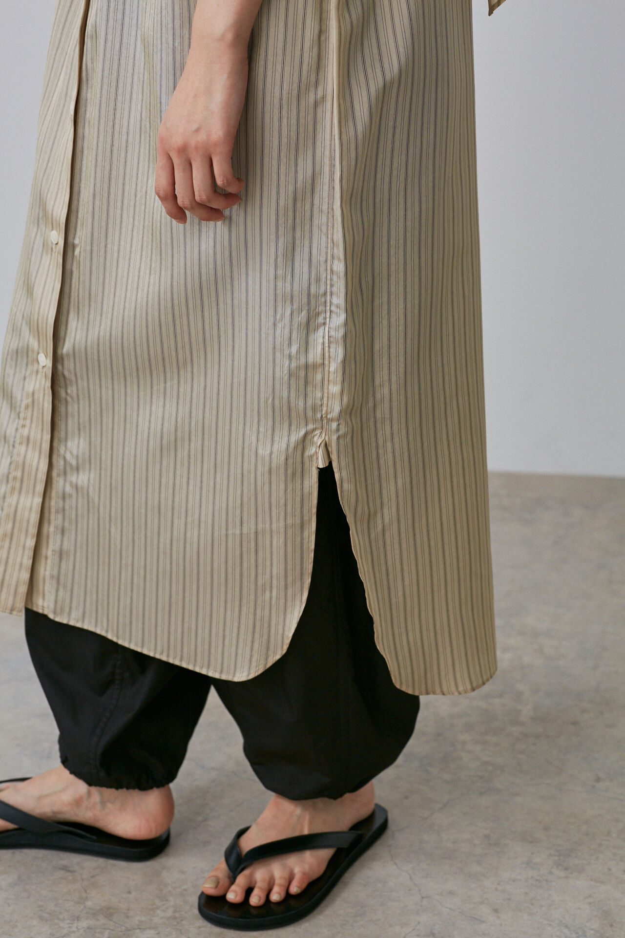 YLEVE 「YLEVE / ACETATE CUPRA STRIPE SH/OP」|ワンピース|