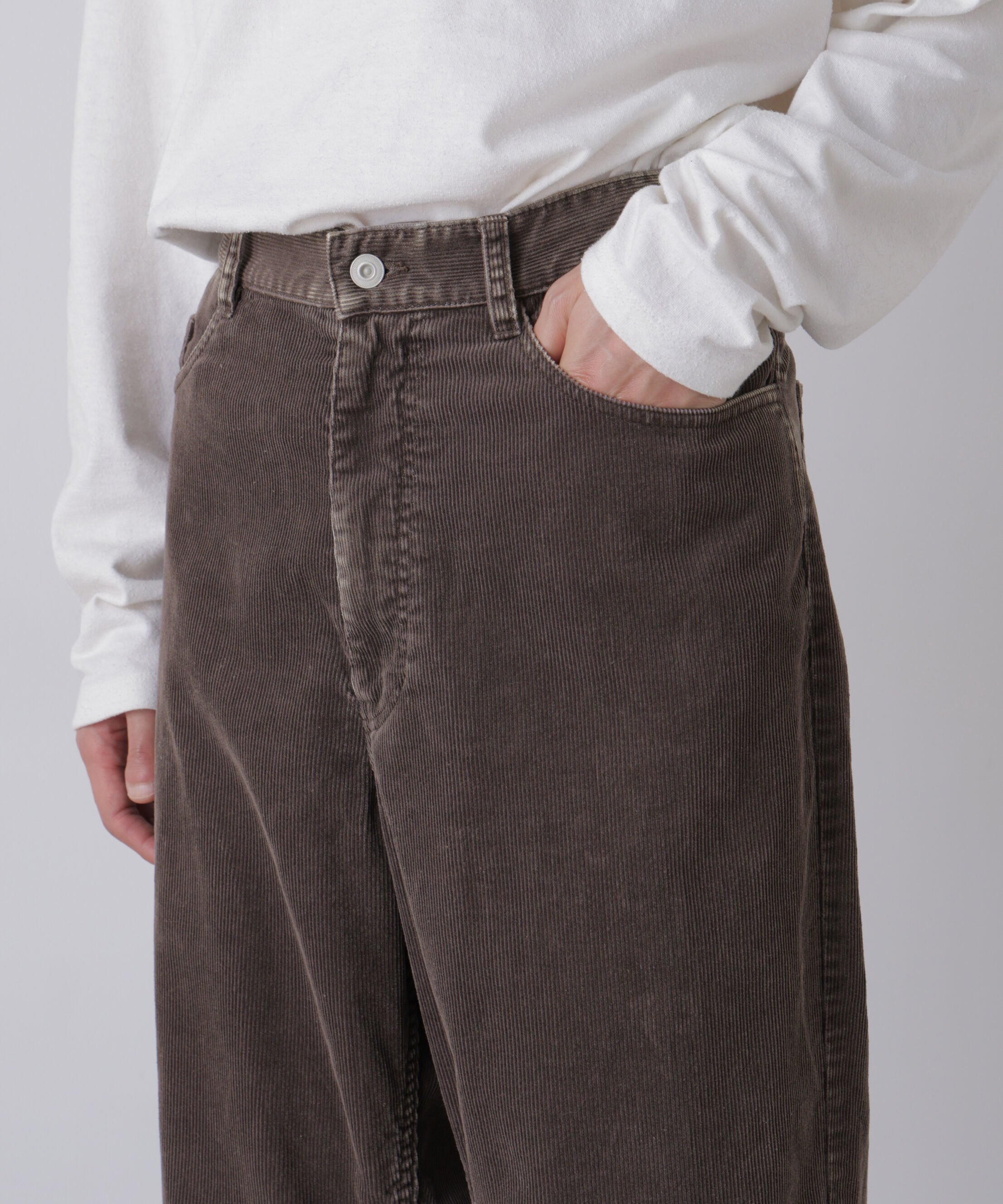 YLEVE 「YLEVE / [UNISEX] SULFUR-DYED BLEACHED CORDUROY PANTS」|その他|