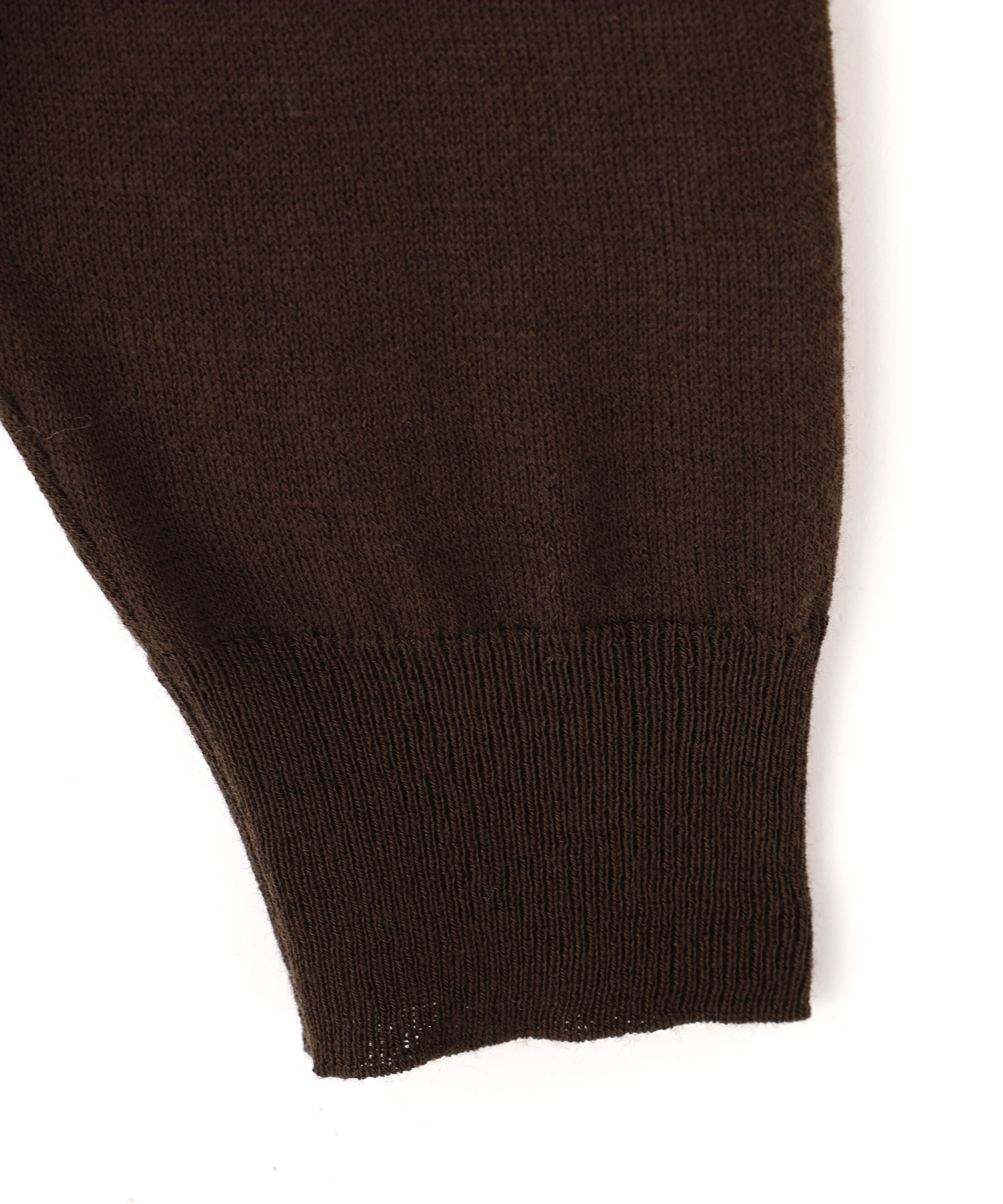 YLEVE 「YLEVE / HIGH TWIST FINE WOOL V-NECK PULLOVER」|ニット・セーター|