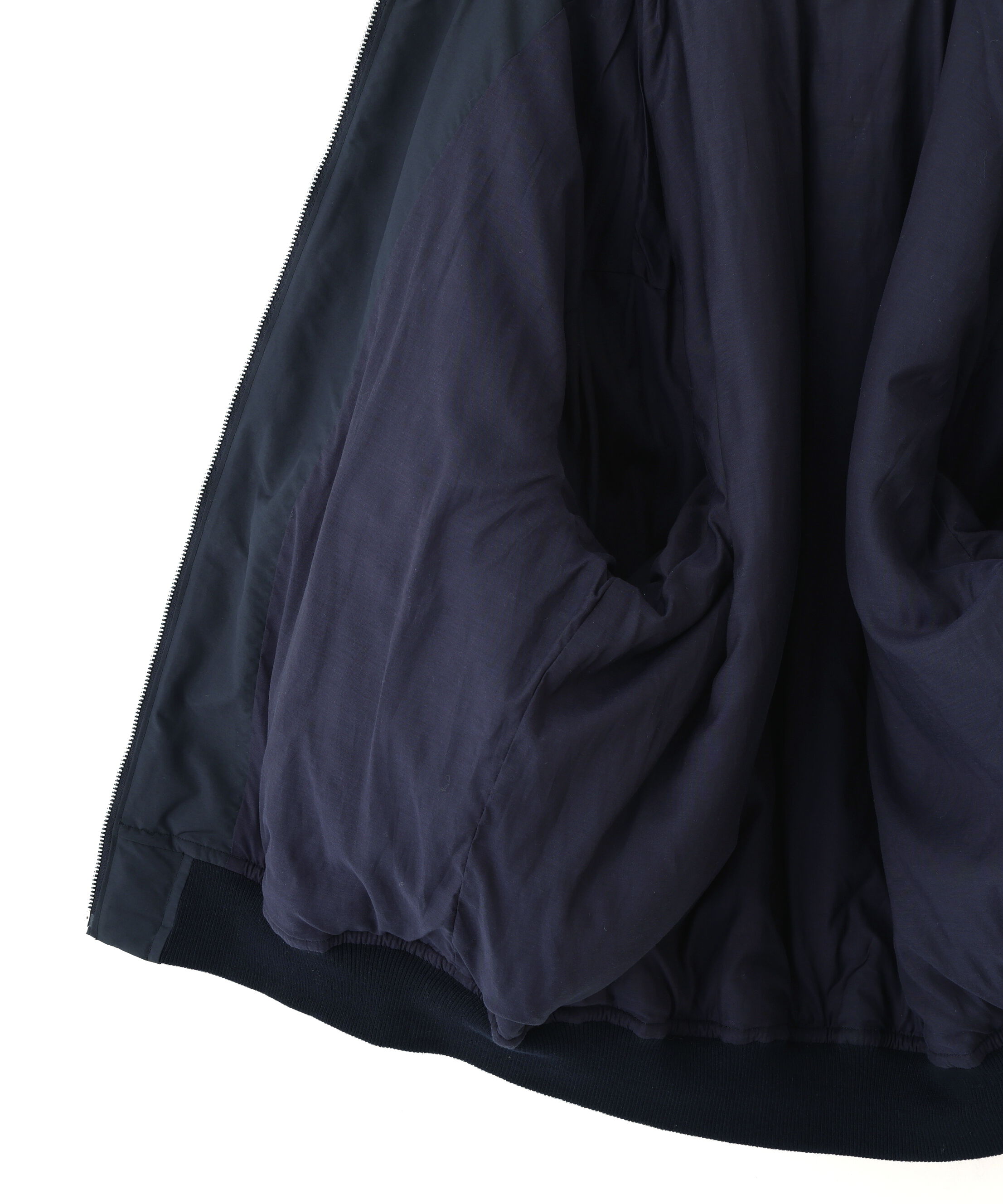 YLEVE 「Ｙ /  [UNISEX] RECYCLE HIGH DENSITY POLYESTER PADDED BLOUSON」|ブルゾン・スタジャン|