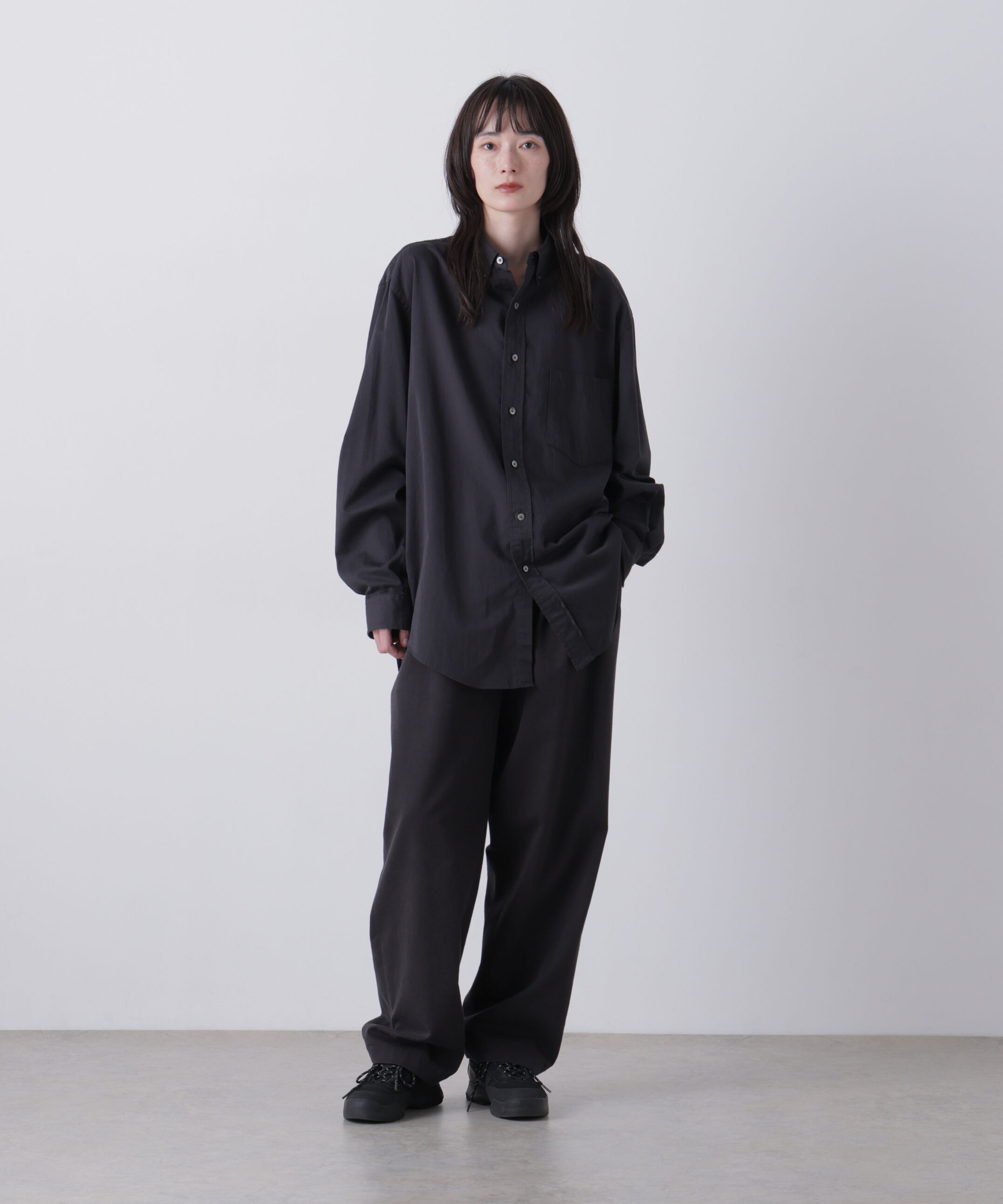 YLEVE 「Ｙ /  [UNISEX] ORGANIC COTTON WASHER SATIN BD SHIRT」|シャツ・ブラウス|