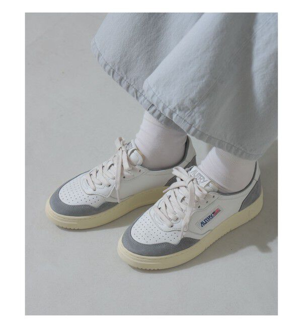 BEAMS SELECTION for WOMEN「AUTRY / MEDALIST LOW レザースエード コンビ スニーカー」|スニーカー|