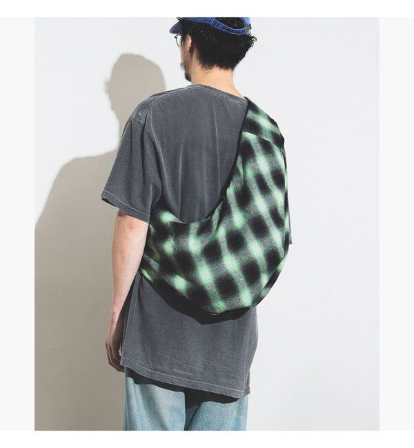 bPr BEAMS「オンブレチェック ラウンドショルダーバッグ」|ポーチ|GREEN