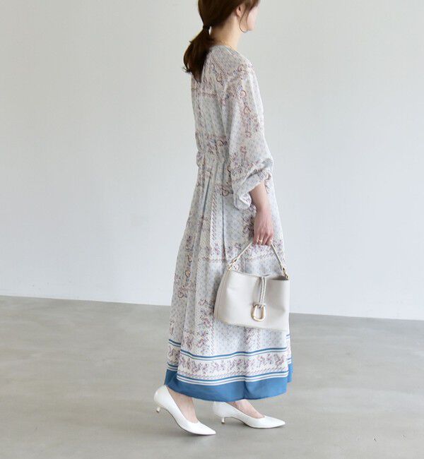quaranciel「quaranciel:〈洗濯機可能〉フラワー スカーフ プリント Vネック フレア ワンピース」|ワンピース|