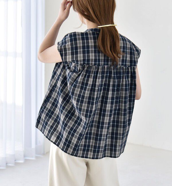 quaranciel「quaranciel:〈手洗い可能〉チェック ギャザー バンドカラー フレンチ シャツ」|シャツ・ブラウス|ネイビー