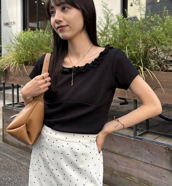  「フリルネックリブＴ」|Tシャツ・カットソー|