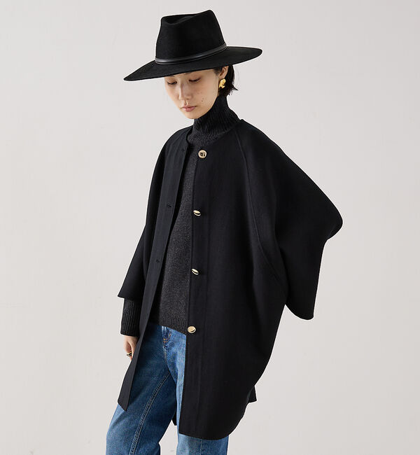 The Store by C' 「【COCUCA】リバーカラーケープ」|ノーカラーコート|ブラック