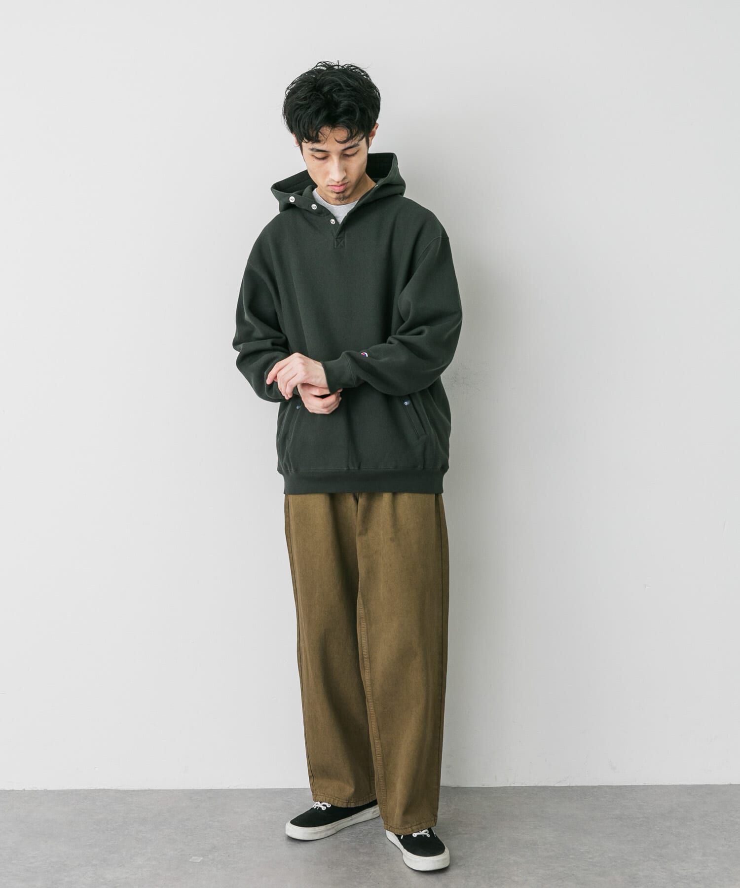 URBAN RESEARCH DOORS「『別注』Champion&times;DOORS　RW HALF SNAP PARKA」|パーカー|