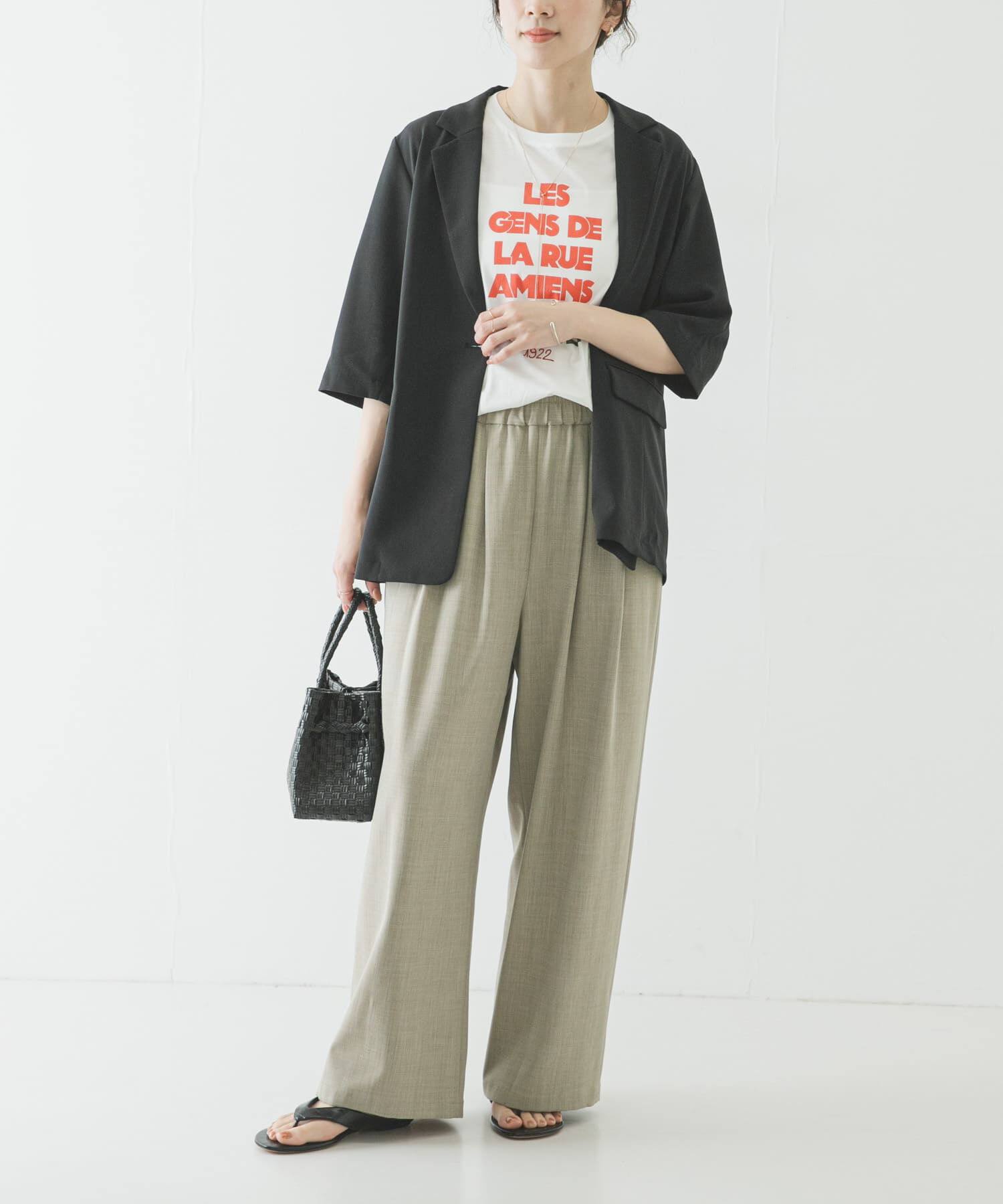 URBAN RESEARCH「『3サイズ展開』『イージーケア』タックギャザーストレートパンツ」|その他|
