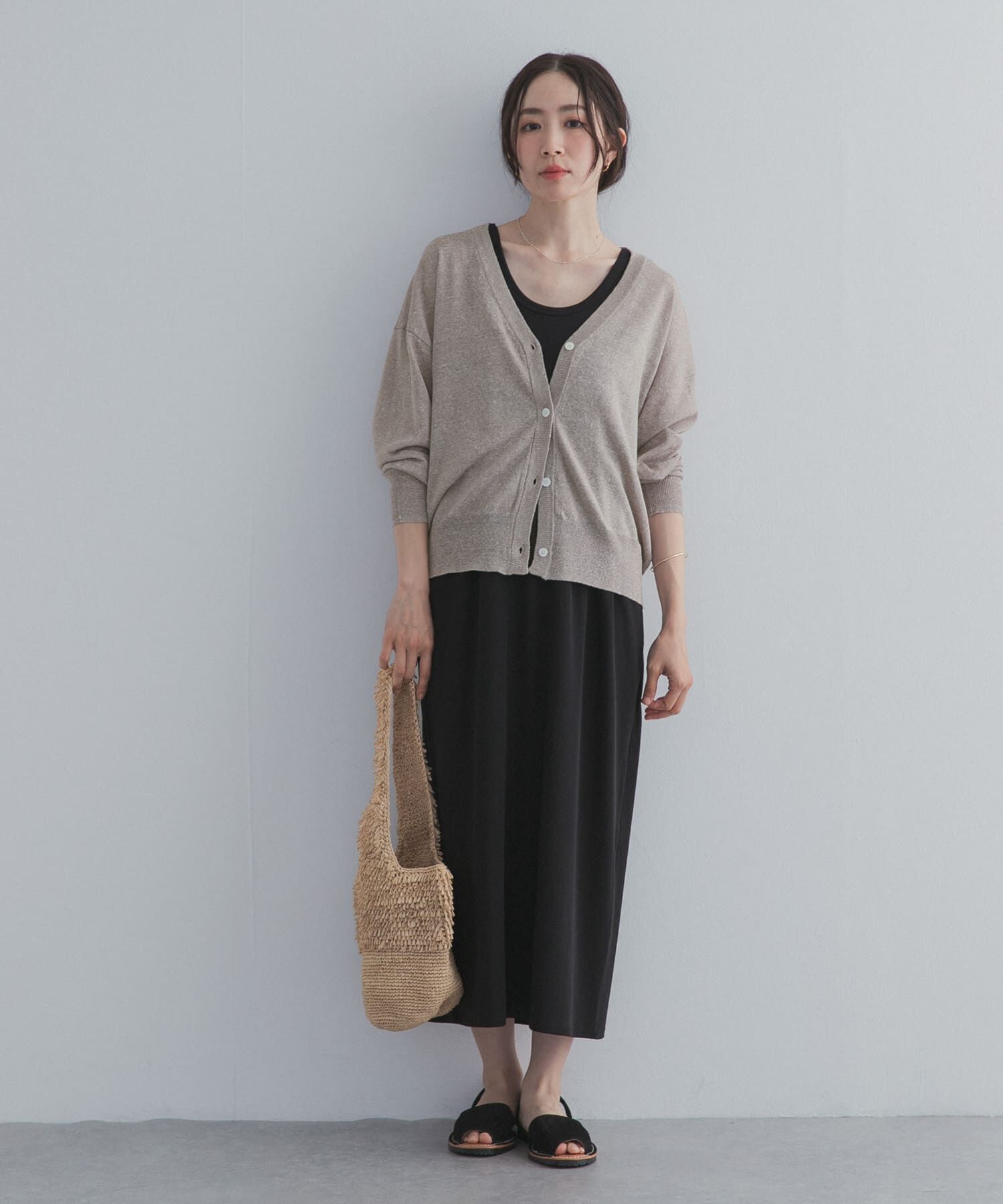 URBAN RESEARCH DOORS「リネン混Vネックショートカーディガン」|カーディガン|