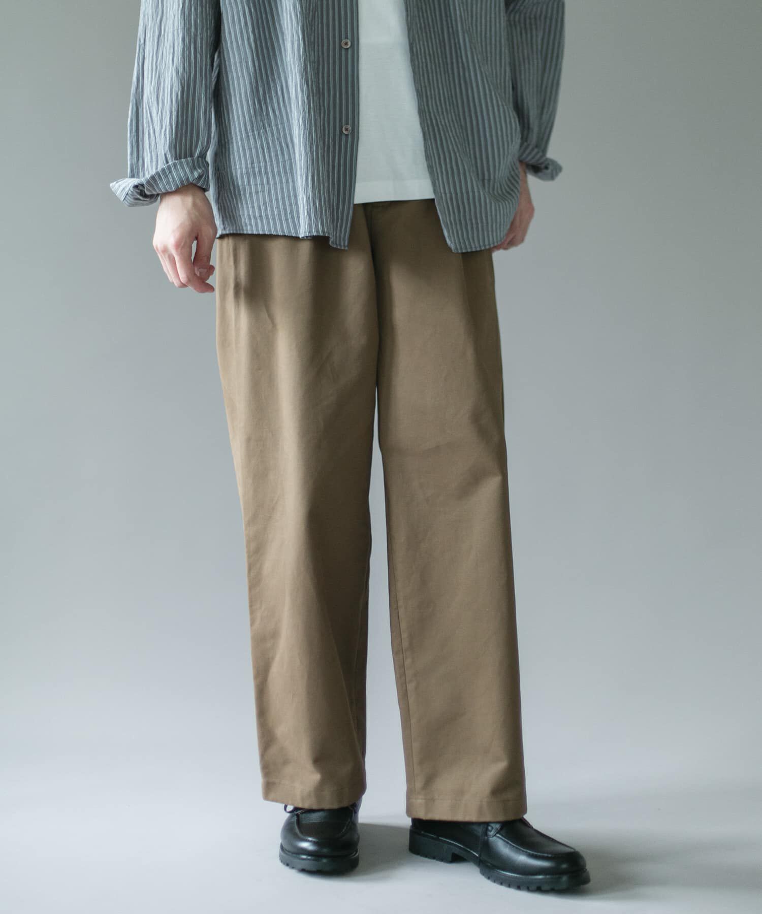 URBAN RESEARCH DOORS「1タックワイドストレートチノパンツ 26AW」|その他|ベージュ