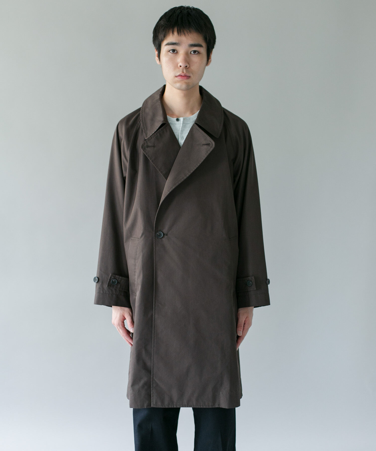 URBAN RESEARCH DOORS「TCツイル オーバーフィット トレンチコート 26AW」|トレンチコート|