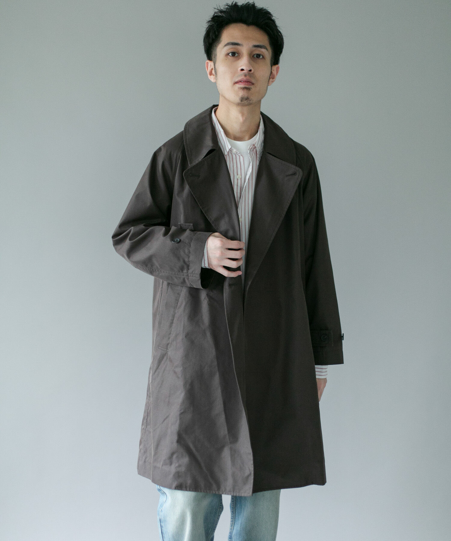 URBAN RESEARCH DOORS「TCツイル オーバーフィット トレンチコート 26AW」|トレンチコート|