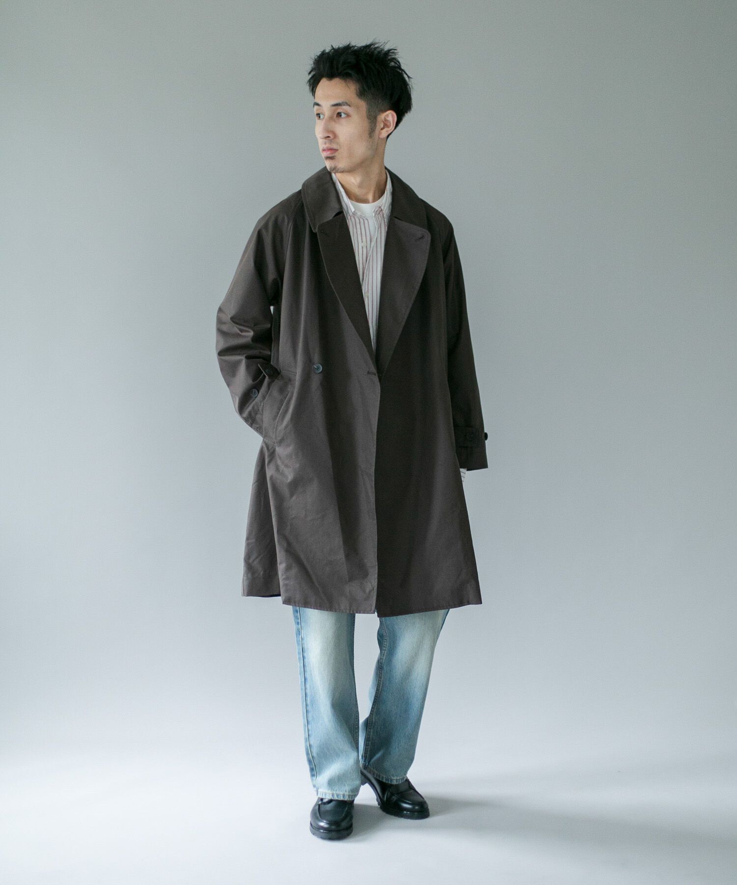 URBAN RESEARCH DOORS「TCツイル オーバーフィット トレンチコート 26AW」|トレンチコート|