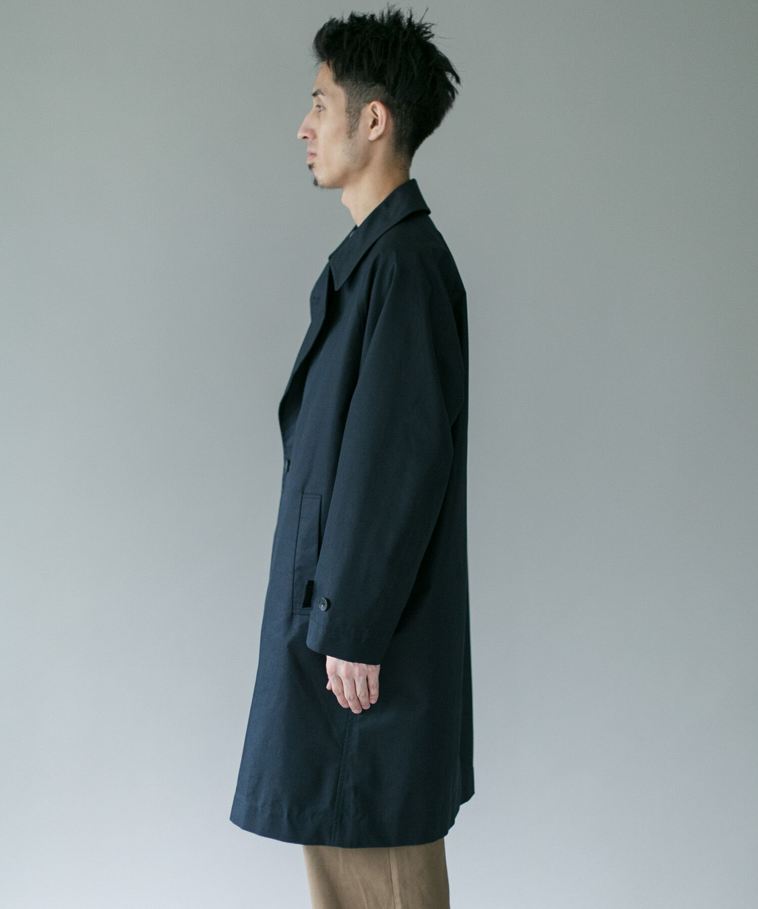 URBAN RESEARCH DOORS「TCツイル オーバーフィット トレンチコート 26AW」|トレンチコート|