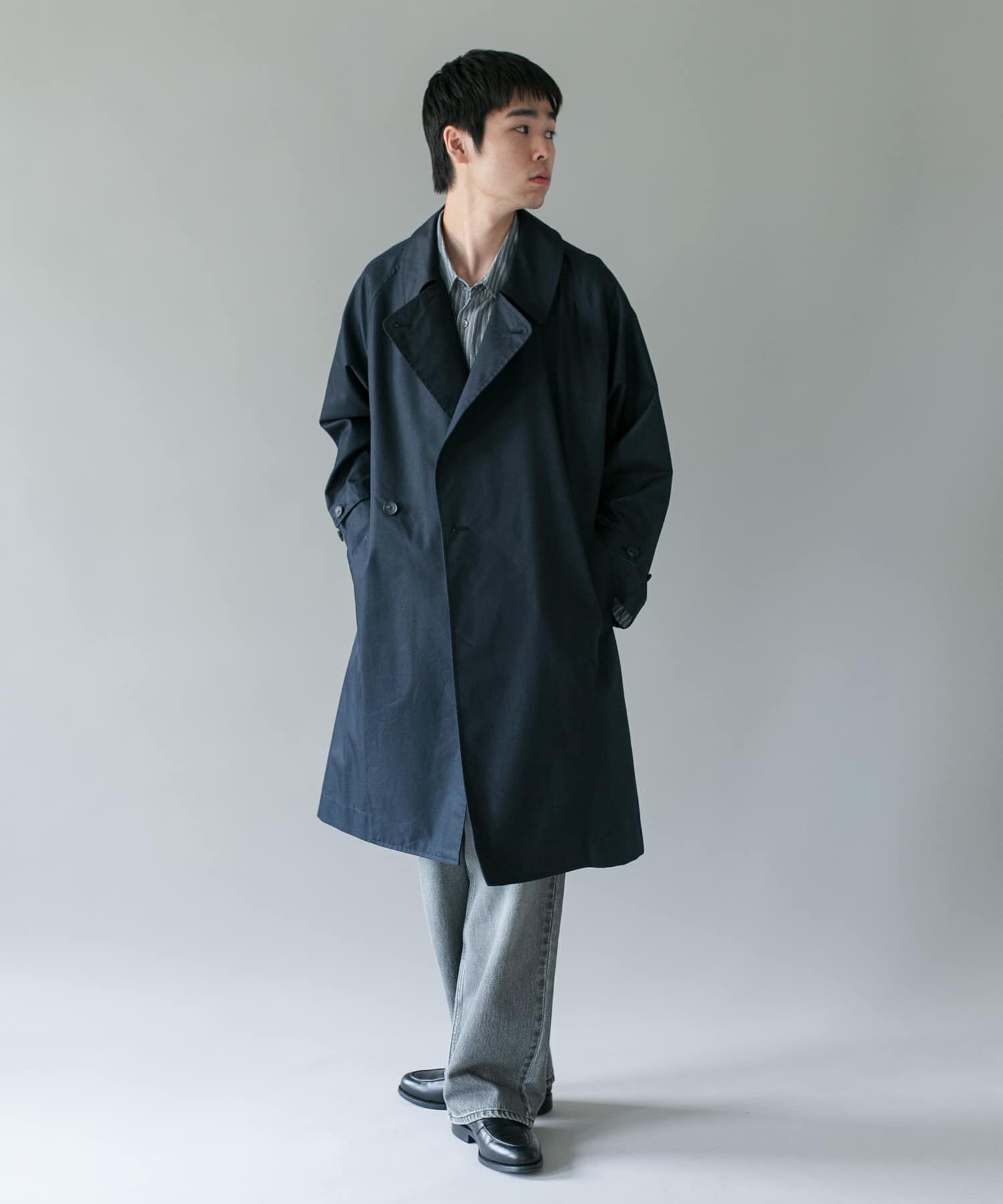 URBAN RESEARCH DOORS「TCツイル オーバーフィット トレンチコート 26AW」|トレンチコート|