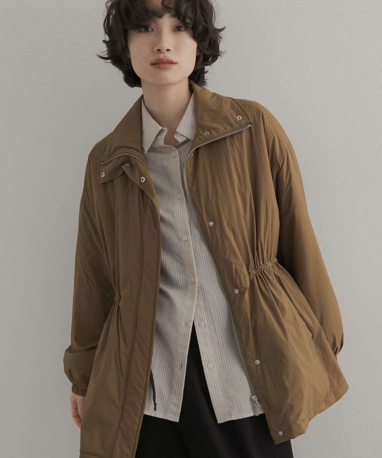 URBAN RESEARCH DOORS「『WEB限定』撥水中綿ウエストギャザーブルゾン 26AW」|ブルゾン・スタジャン|ベージュ系その他