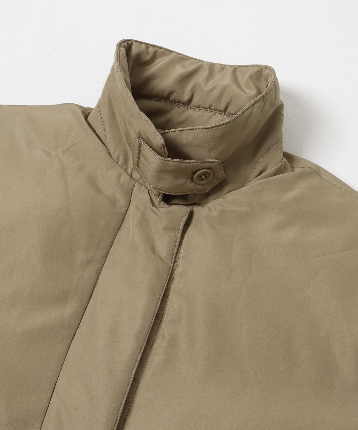 URBAN RESEARCH DOORS「ステッチレスライトダウンロングコート 26AW」|ノーカラーコート|