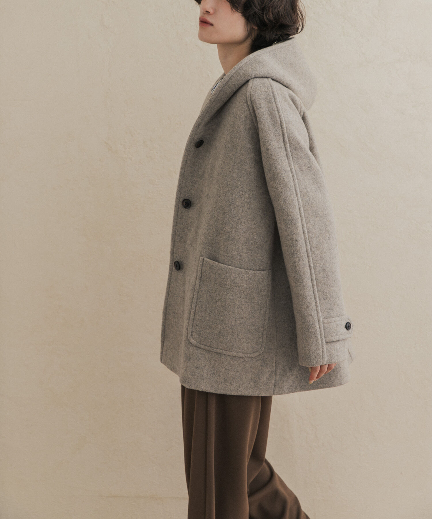 URBAN RESEARCH DOORS「エアリーウールフードコート 26AW」|ノーカラーコート|