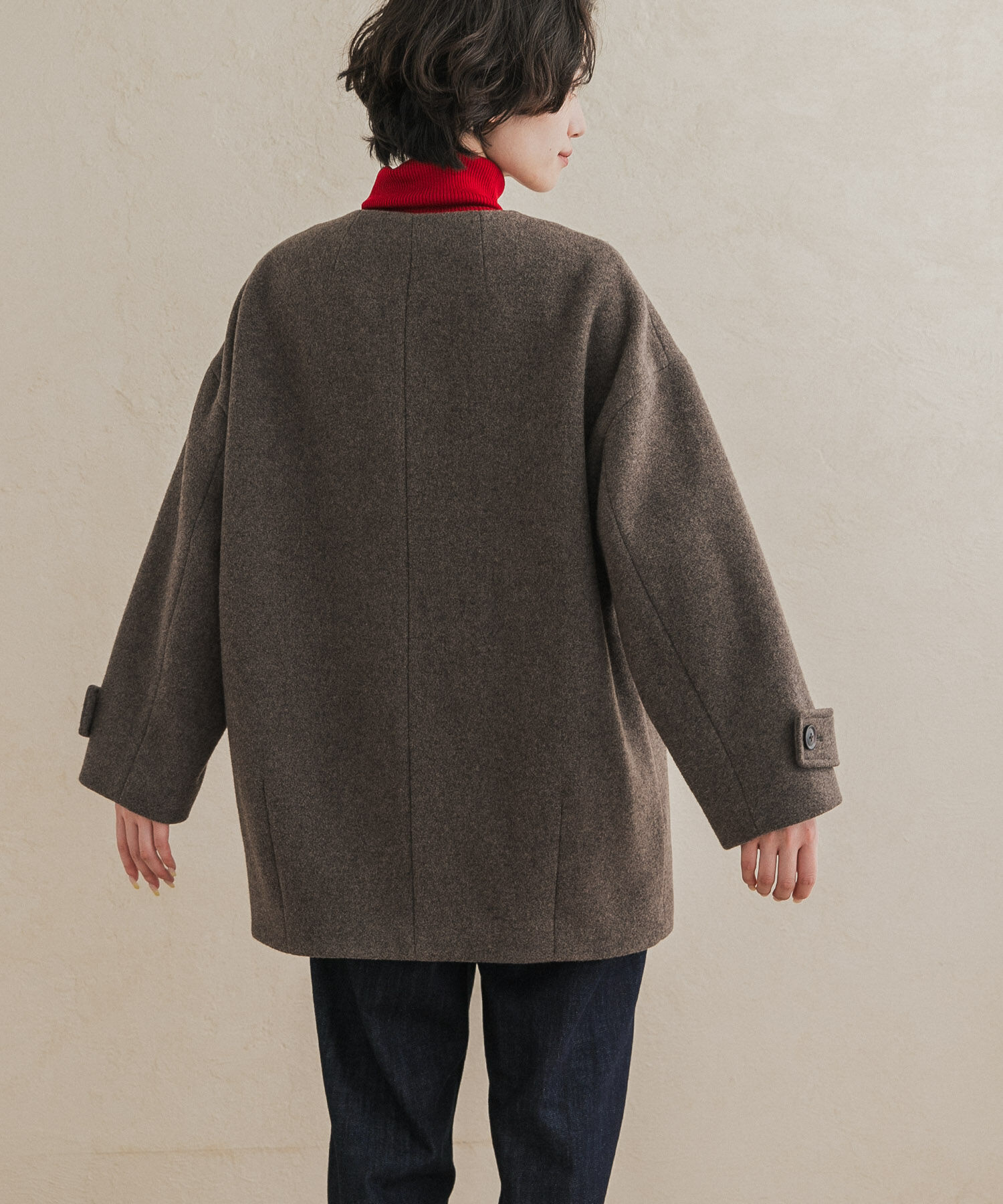 URBAN RESEARCH DOORS「エアリーウールノーカラーミドルコート 26AW」|ノーカラーコート|