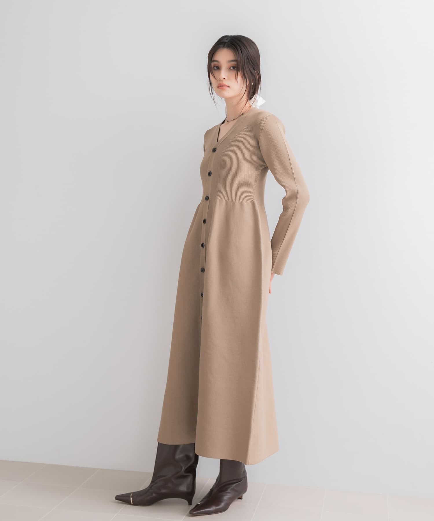 URBAN RESEARCH ROSSO「ボタンデザインフォルムニットワンピース」|ワンピース|