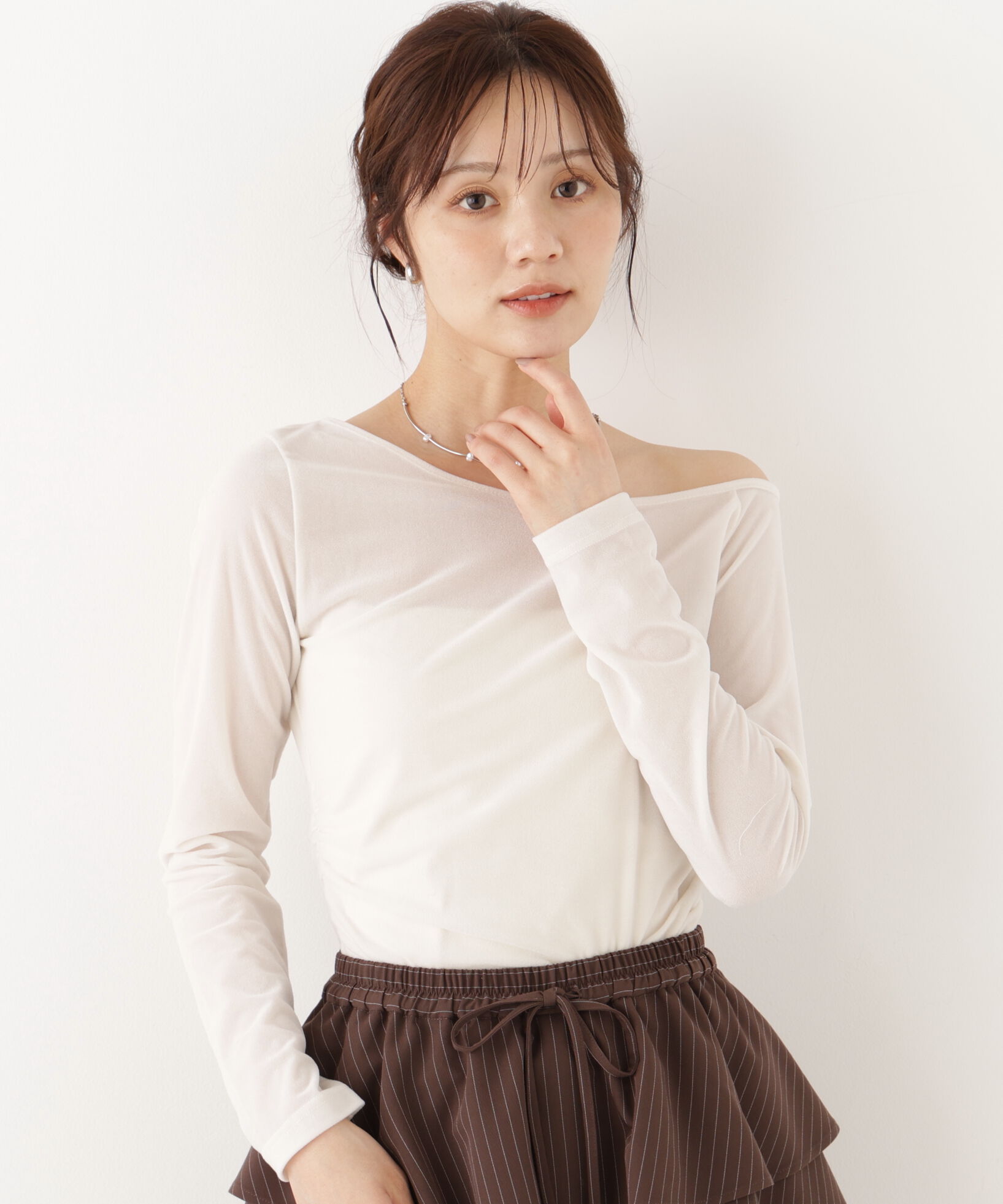  「＜a/mie＞リボンシアーベロアカットソー 26AW」|Tシャツ・カットソー|