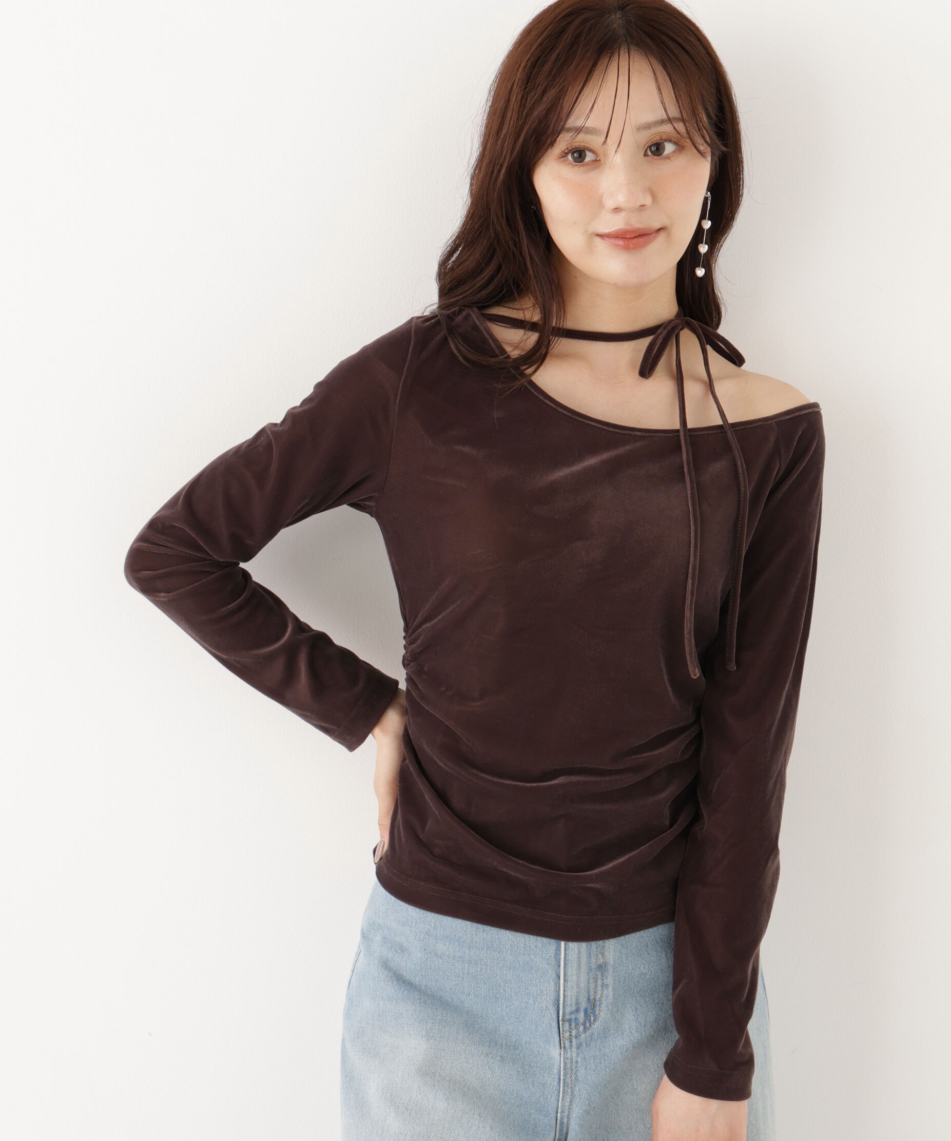  「＜a/mie＞リボンシアーベロアカットソー 26AW」|Tシャツ・カットソー|
