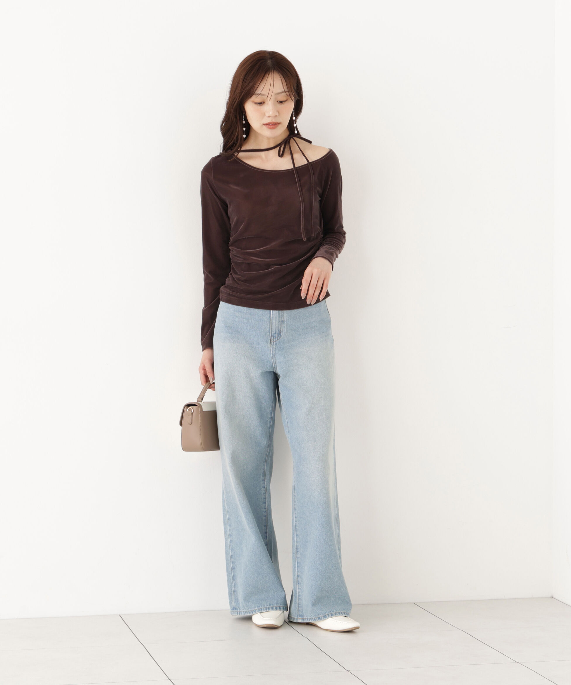  「＜a/mie＞リボンシアーベロアカットソー 26AW」|Tシャツ・カットソー|