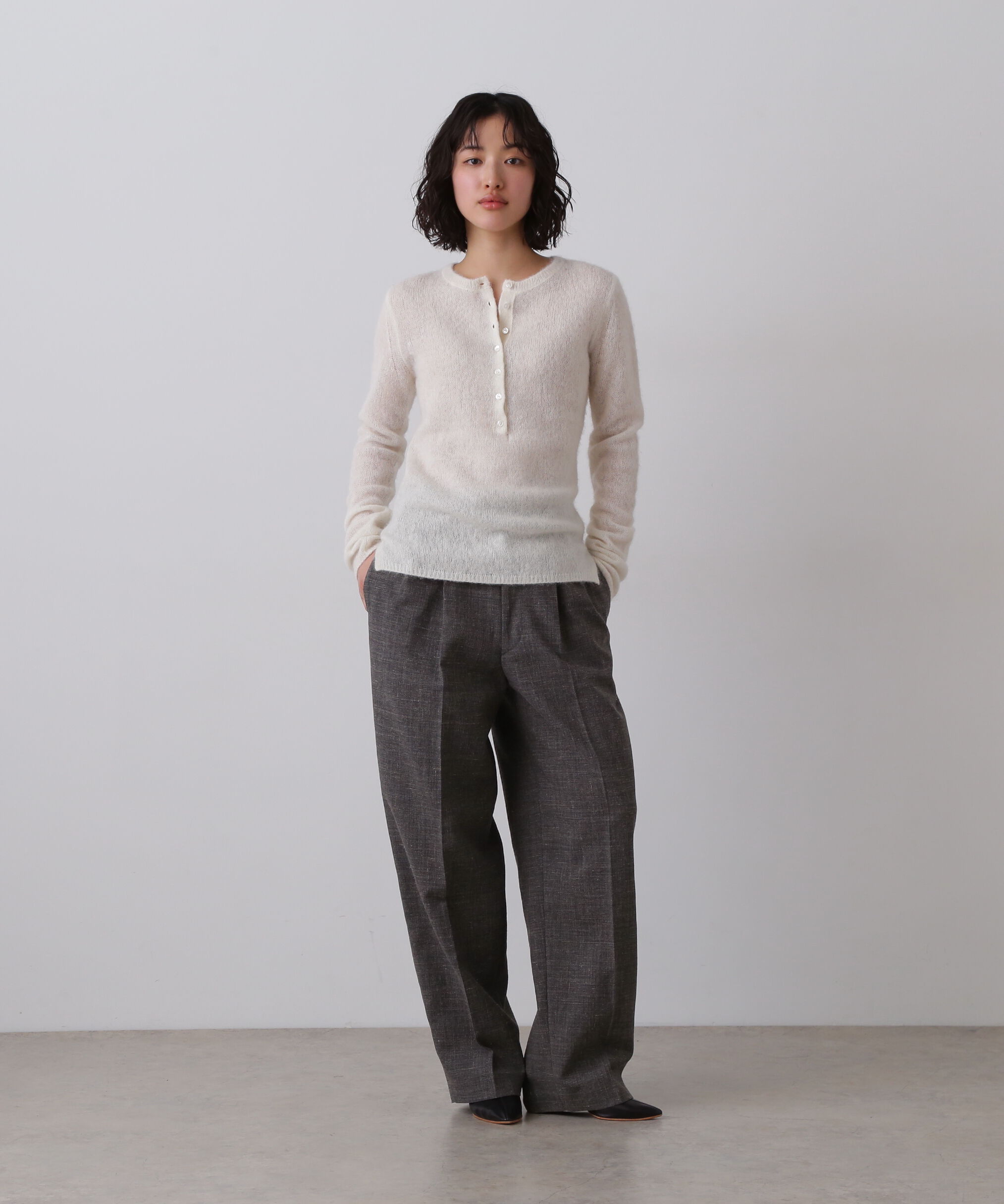 YLEVE 「YLEVE / FAIRY ALPACA KNIT HENLY NECK」|ニット・セーター|