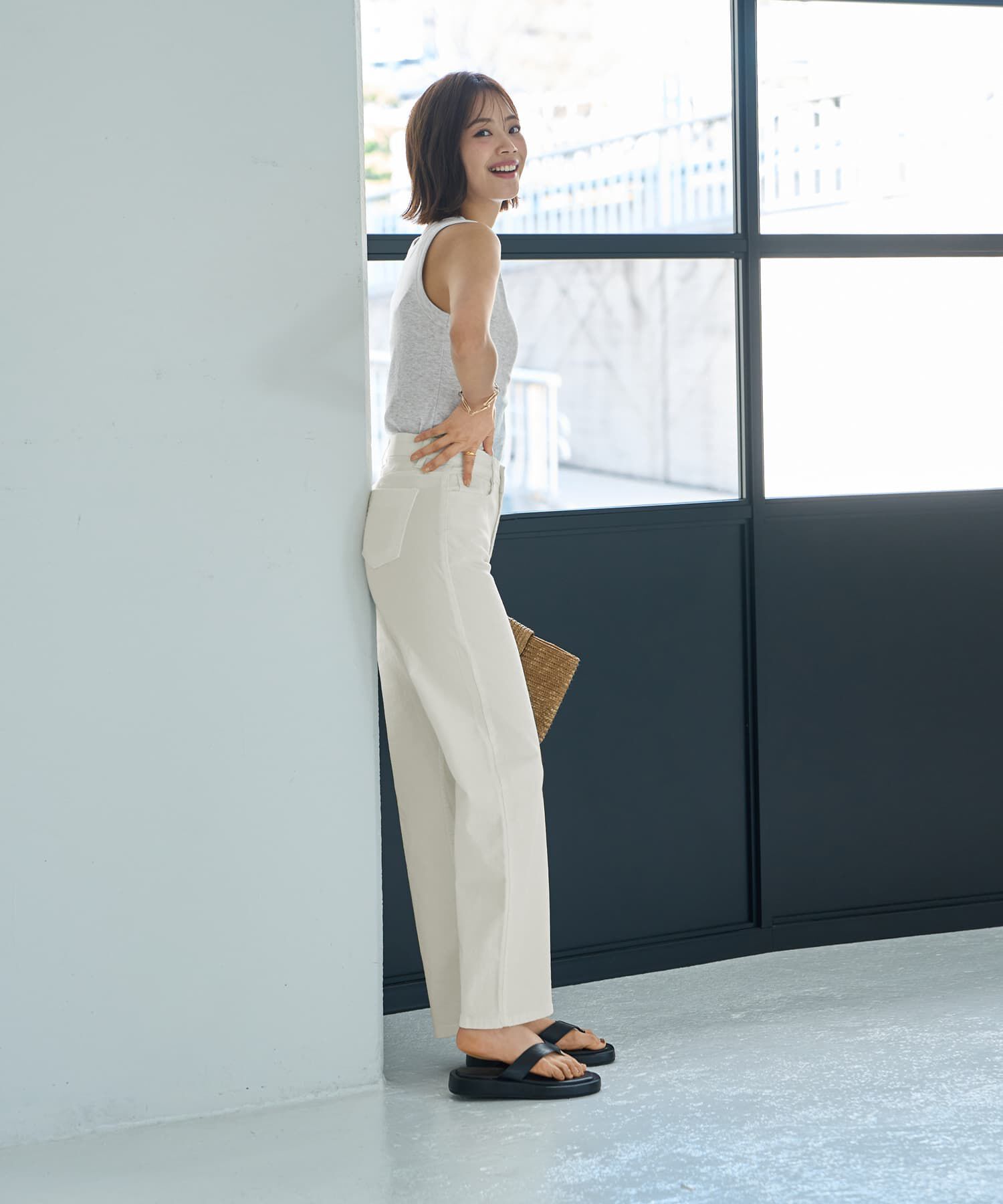 STYLE DELI「ウエストにゴム内蔵のストレッチコットンストレートパンツ」|チノ|