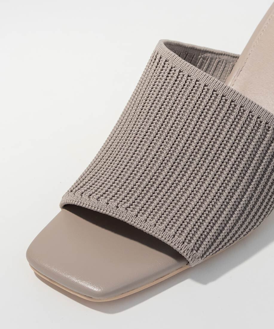  「【SUSTAINABLE】アシンメトリーニットミュールサンダル」|パンプス|