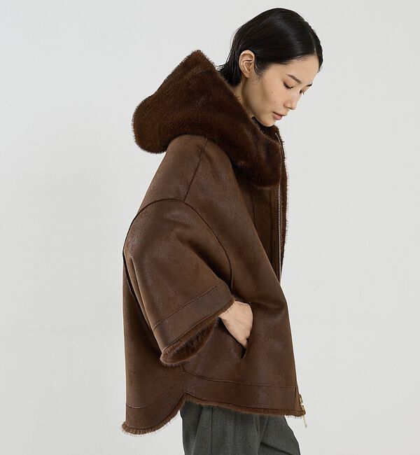 The Store by C' 「【LOU ANDREA】REVERSIBLE CAPE／リバーシブルフェイクファ」|その他|