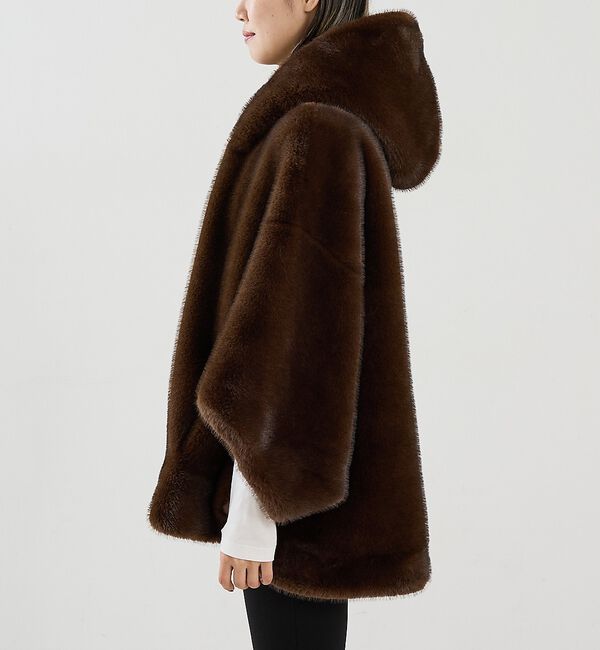 The Store by C' 「【LOU ANDREA】REVERSIBLE CAPE／リバーシブルフェイクファ」|その他|