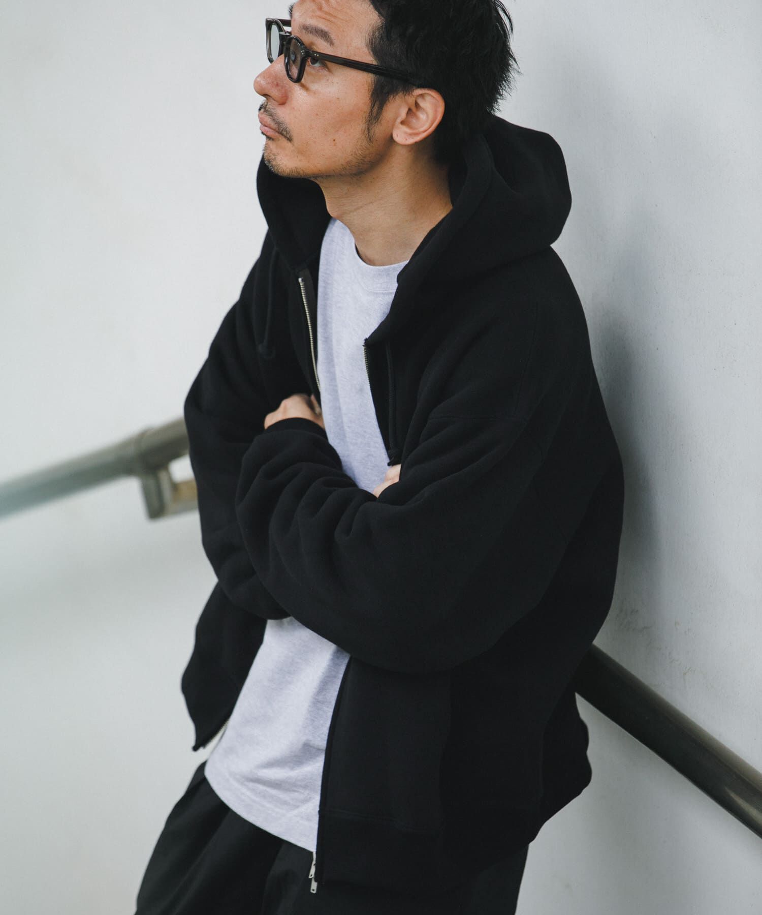 URBAN RESEARCH「LOGIC ONE　SWEAT ZIP PARKA」|パーカー|ブラック