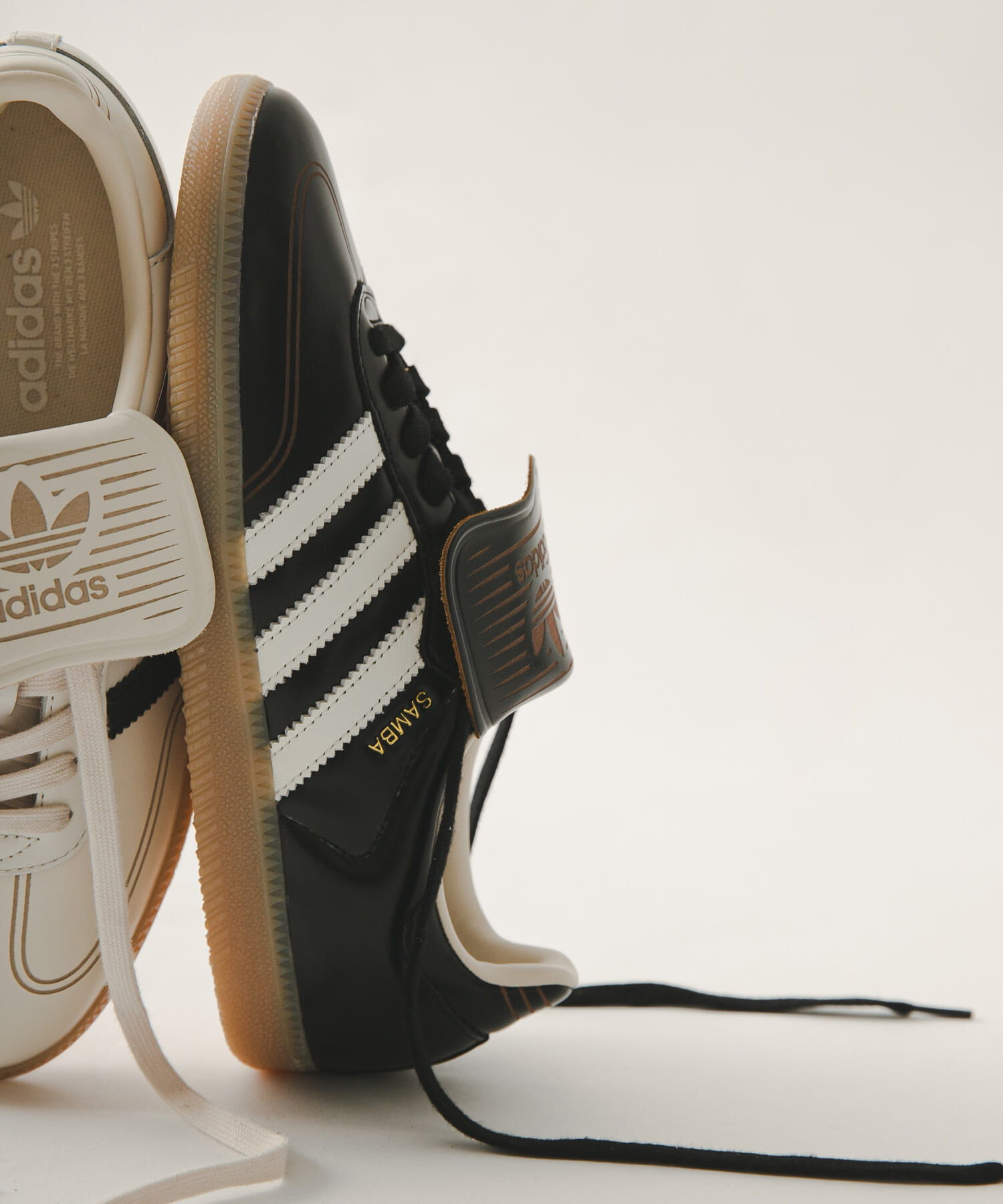 URBAN RESEARCH「adidas　EXCLUSIVE SAMBA LT」|スニーカー|