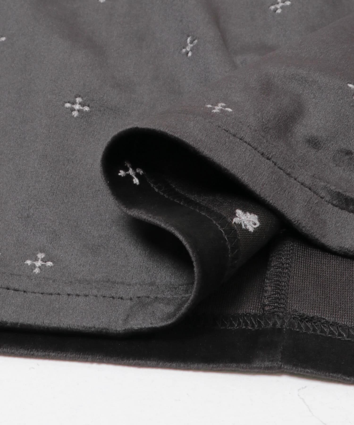 URBAN RESEARCH DOORS「刺繍ベロアキャミチュニック 26AW」|キャミソール|