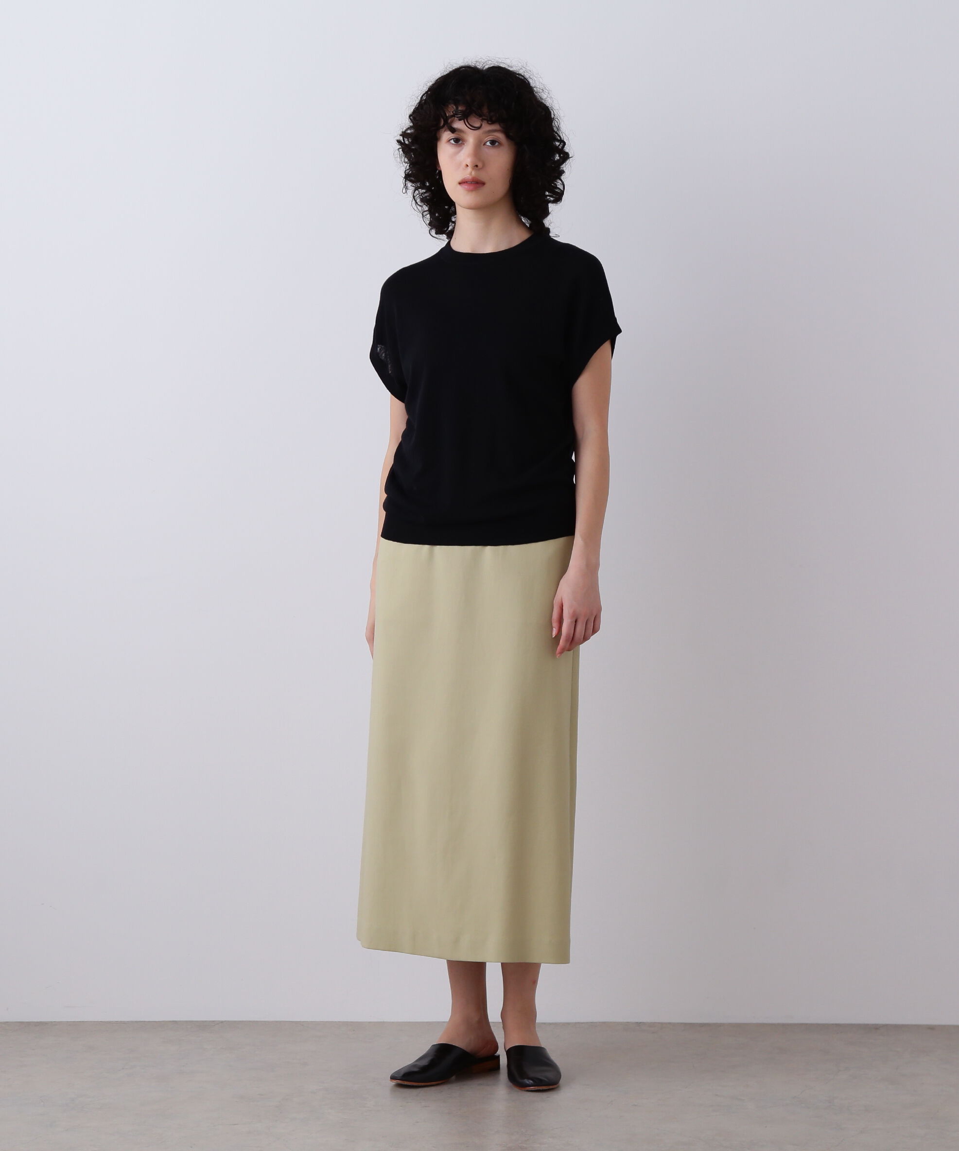 YLEVE 「YLEVE / COTTON LINEN KNIT ASYMMETRY PULLOVER」|ニット・セーター|